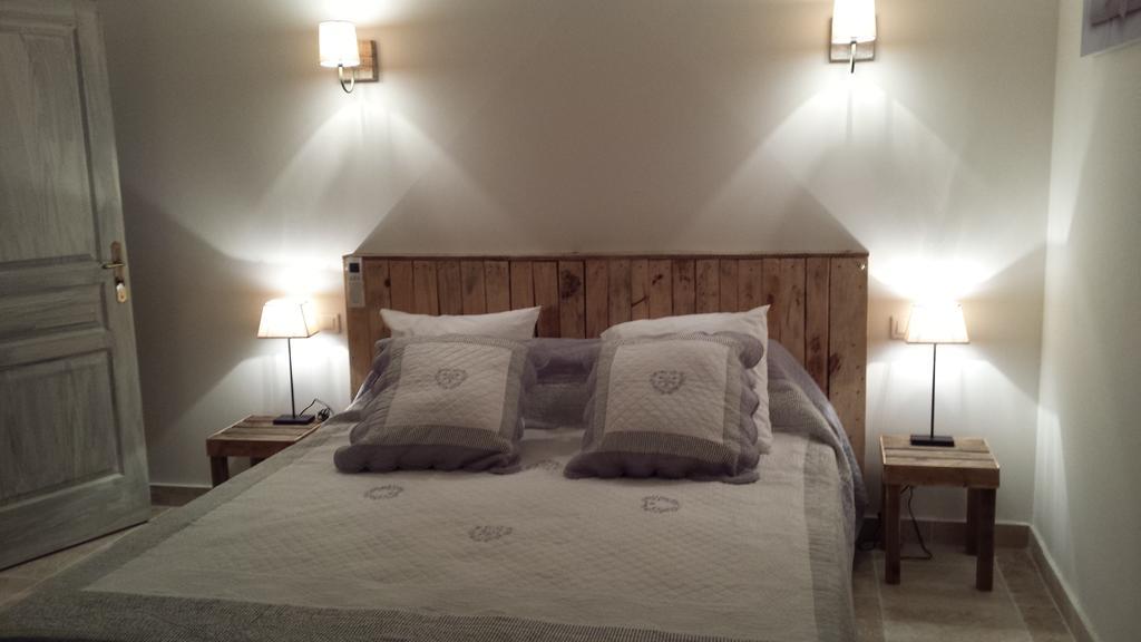 Bed and Breakfast Mas Saint Julien Cavaillon Esterno foto