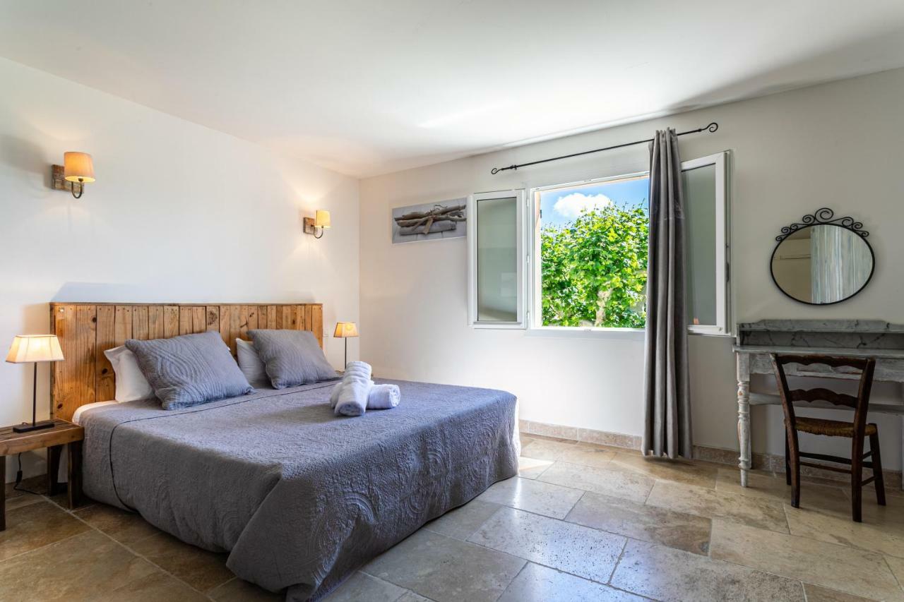 Bed and Breakfast Mas Saint Julien Cavaillon Esterno foto